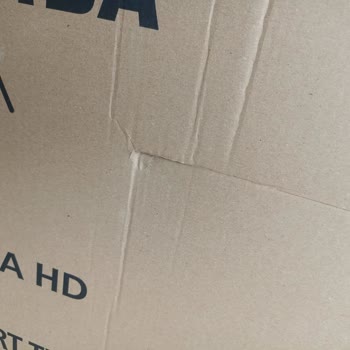 Kırık Televizyonun İadesi İçin Günlerdir Evde Bekletiliyorum Mağduriyetim Sürüyor