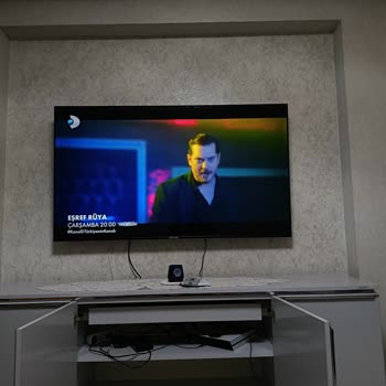Aldığım Televizyonda Sürekli Ekran Sorunu Ve Yetersiz Servis Desteği