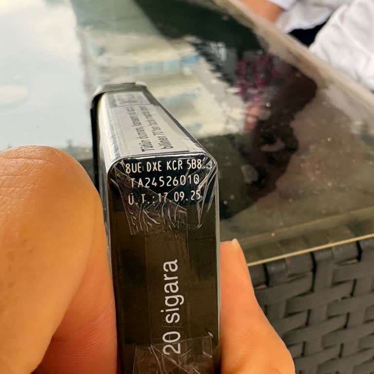 Marlboro Edge Slim Sigara Paketinden Tekrar Odun Parçası Çıkması Ve Para İadesi Talebi