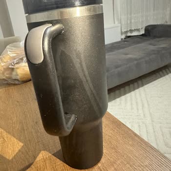 Aldığım Stanley Termos Orijinal Değil, Renk Atıyor Ve Soğuk Tutmuyor!