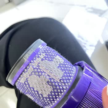 Dyson V15S Detect Submarine Ürününde Kozmetik Kusur Ve Yetersiz Servis Deneyimi