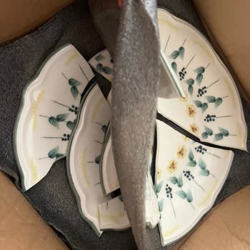 Kırık Gelen Kahvaltı Takımı Sonrası Ücret İadesi İptal Edildi