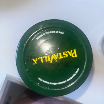 Pastavilla Napoliten Sosun Küflenmesi Ve Koku Problemi