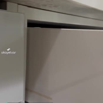 Kumtel Ankastre Fırın Mutfak Dolaplarının Kaplamasını Kaldırdı!