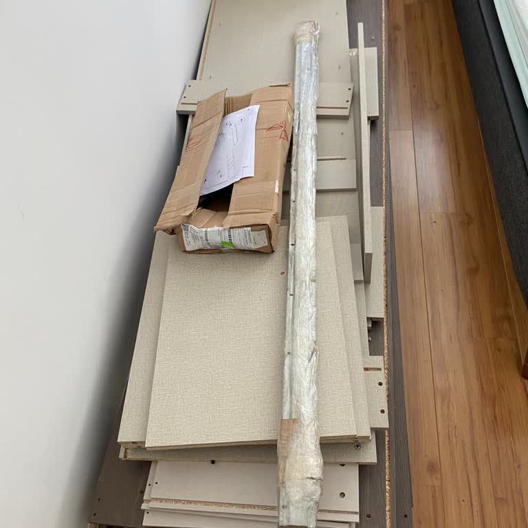 Hasarlı Gardırop Teslimatı Sonrası Çözülmeyen Mağduriyet Ve İletişim Eksikliği