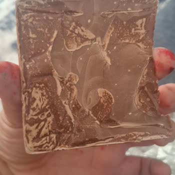 Nestle Çikolata Bozuk Çıktı, Güvenim Sarsıldı Ve İade Talep Ediyorum