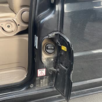 Yanlış Yakıt Dolumu Aracımı Mahvetti, Yetkililer İlgisiz