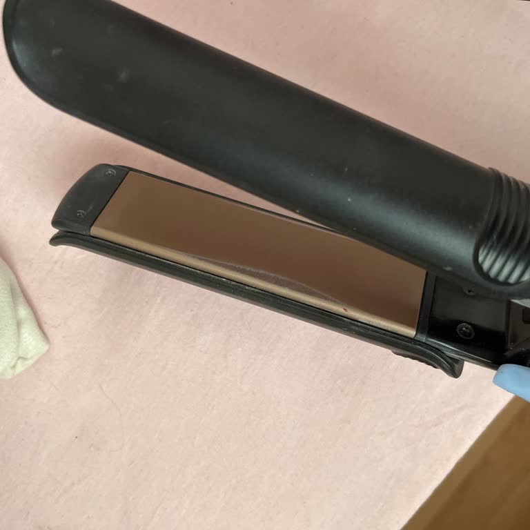 Remington Düzleştirici Tabakasında Soyulma Ve Ürün Değişimi Talebi