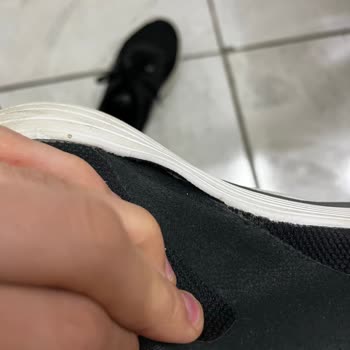 Reebok Ayakkabıda Açılma Ve Patlama Sorununa Çözüm Sunulmuyor
