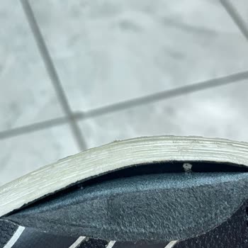 Reebok Ayakkabıda Açılma Ve Patlama Sorununa Çözüm Sunulmuyor