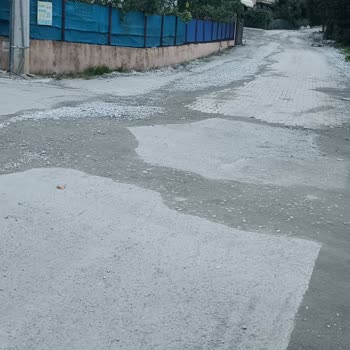Körfez Mahallesi'nde Aylardır Onarılmayan Bozuk Yollar Araç Ve Yayaları Mağdur Ediyor