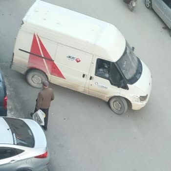 Aras Kargo'nun Teslimat Mağduriyeti: Kitaplıklarım Eve Getirilmedi