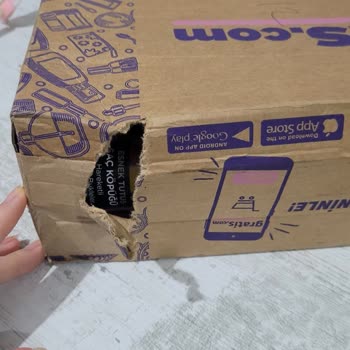 Eksik Fatura Ve Özensiz Paketleme Nedeniyle Hasarlı Ürün Teslimatı