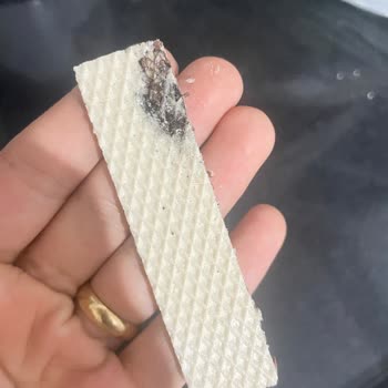 BİM'den Alınan Centro Gofretin Bozuk Çıkması Ve Mağduriyet Talebi