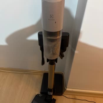 Electrolux Süpürgede Parça Kırılması Ve Garanti Kapsamında Onarım Talebi