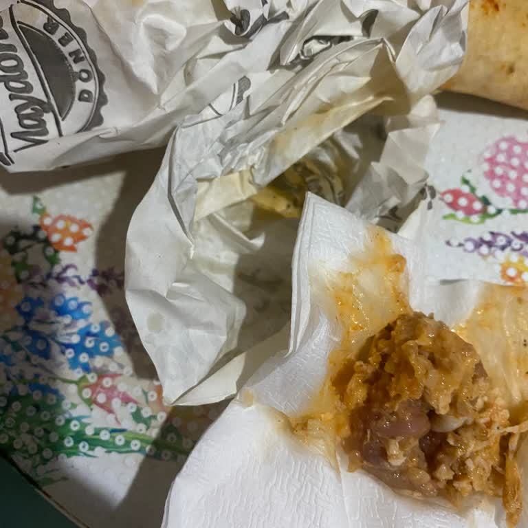 Sipariş Edilen Dönerden Çiğ Et Çıkması Ve Sağlık Endişesi