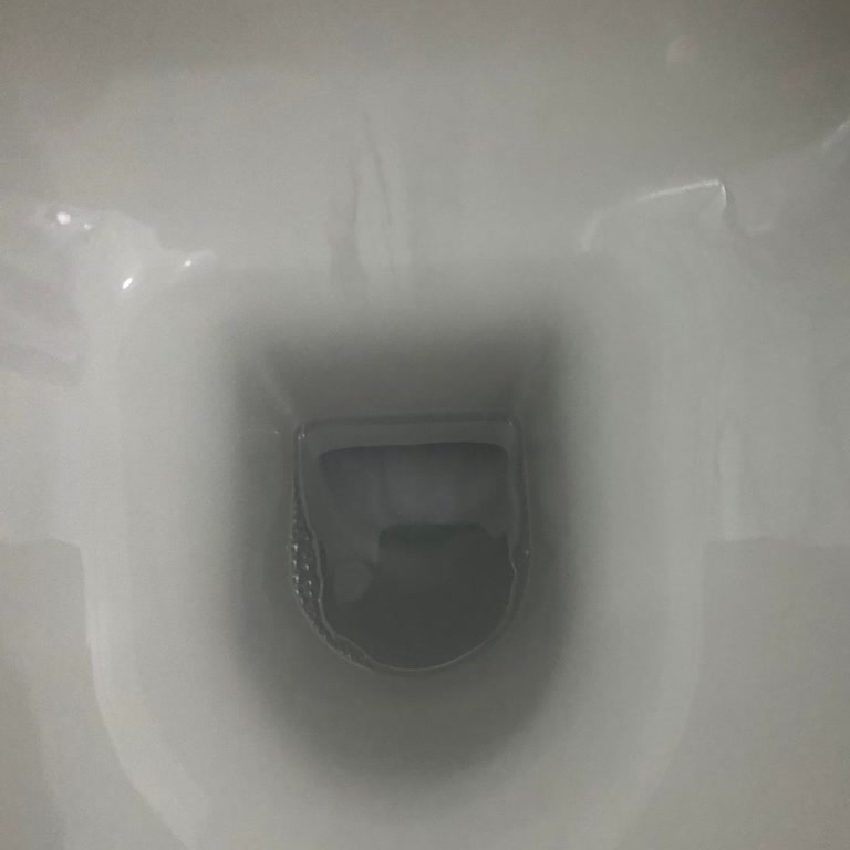 10 Yıl Garantili Vitra Klozet Bir Yılda Karardı, Değişim Talebim Reddedildi