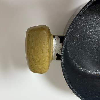 Korkmaz Tencerelerde Tutma Kolları Sürekli Soyuluyor, Kalıcı Çözüm Sunulmuyor