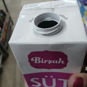 Tarihi Geçmiş Süt Satışı Ve Mağaza Müdürünün Sorumsuz Tavrı Yüzünden Yaşadıklarımız