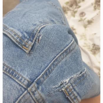 Mavi Pantolonun Dikişleri Kısa Sürede Söküldü, Çözüm Bekliyorum