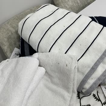 Madame Coco Aldığım Havlular Kirli Bardaklar Çatlak Çıktı İade Talebim Var