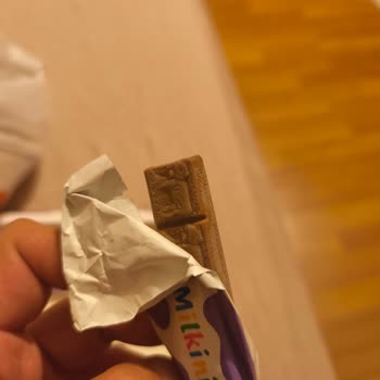 Aldığım 22 Milka Çikolatanın Tamamı Bozuk Çıktı, İade Veya Değişim Talep Ediyorum