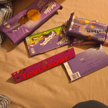 Aldığım 22 Milka Çikolatanın Tamamı Bozuk Çıktı, İade Veya Değişim Talep Ediyorum