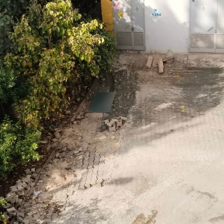 Toroslar Elektrik Dağıtım Uzun Süreli Elektrik Kesintileri Hayatımızı Zorlaştırıyor!