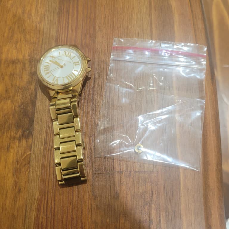 Pil Değişimi Sonrası Saatlerde Oluşan Sorunlar ve Yüksek Servis Ücretleri