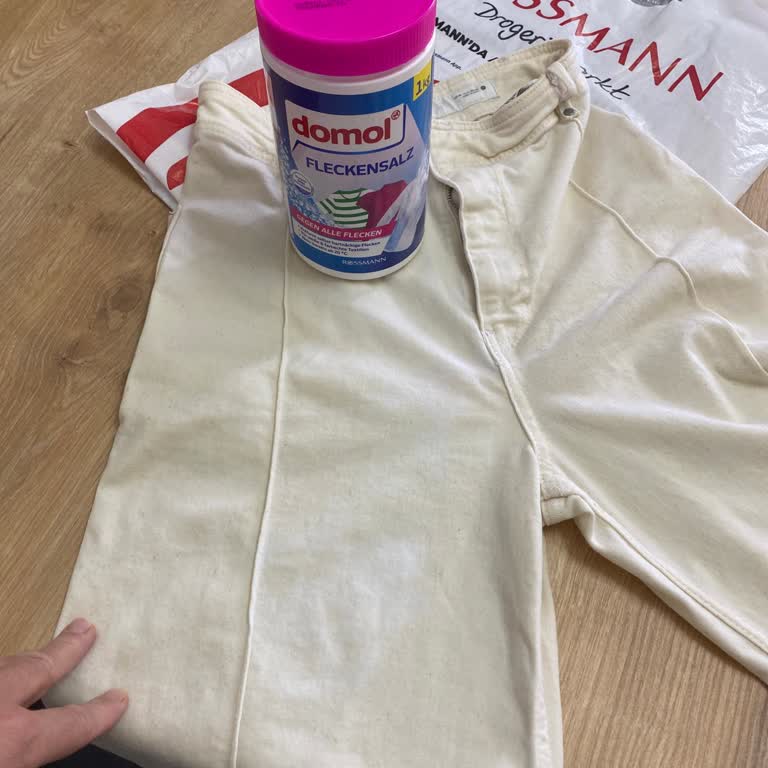 Leke Çıkarıcı Pantolonu Mahvetti, Mağduriyetimin Giderilmesini İstiyorum