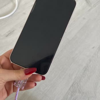 Yeni Alınan İphone 13'te Ani Batarya Arızası Ve Açılmama Sorunu