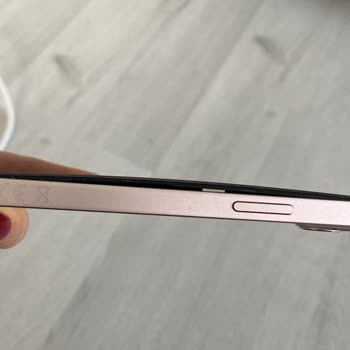 Yeni Alınan İphone 13'te Ani Batarya Arızası Ve Açılmama Sorunu