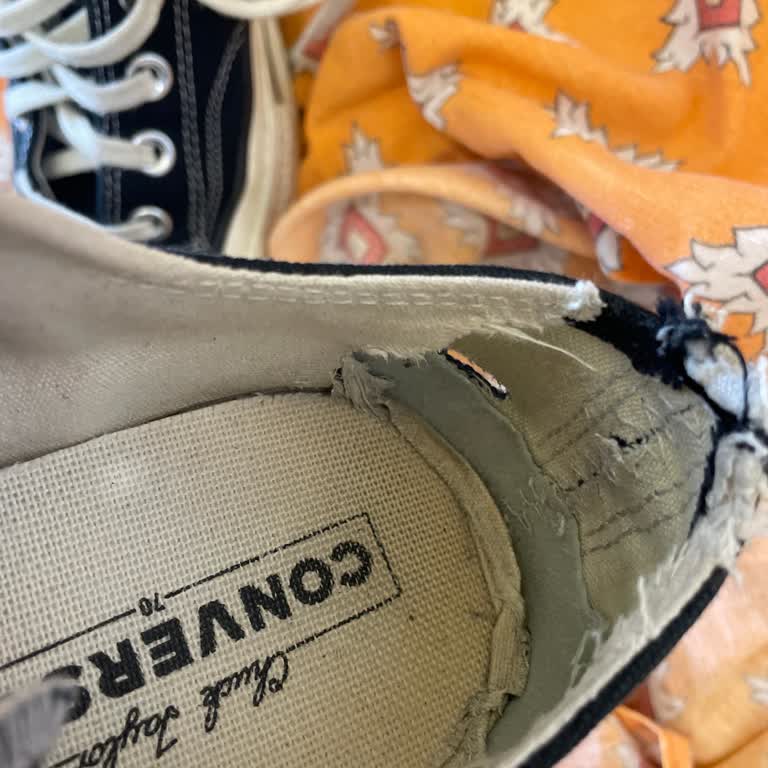 Bir Ayda Açılan Converse Ayakkabımın Kalitesine Güvenim Sarsıldı