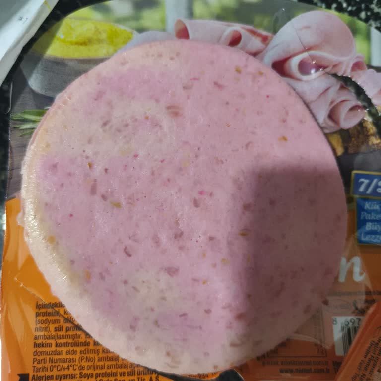 Son Kullanma Tarihi Geçmiş Salamın Rafta Bulunması