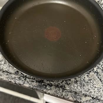 Tefal Tava Ve Tencerede Erken Bozulma Ve Ürün Değişimi Talebi