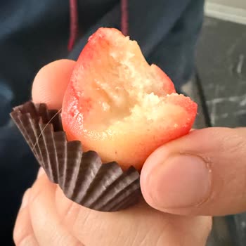 Şekerci Cafer Erol Aldığım Badem Ezmesinden Saç Teli Çıktı, Hijyen Konusunda Hayal Kırıklığı Yaşadım