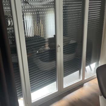 Panjur Arızası Nedeniyle Balkon Kullanılamıyor, Servis Hizmeti Yetersiz