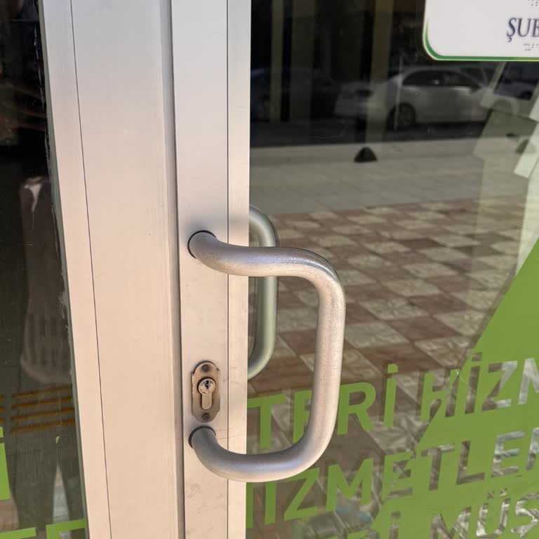 Cumartesi Günleri Kapalı Şube Nedeniyle Mağduriyet Yaşıyorum