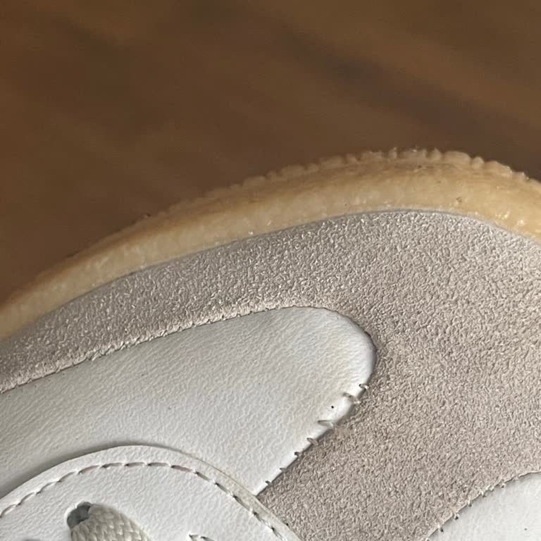 Yeni Alınan Ayakkabının Kısa Sürede Dikiş Atması Mağduriyet Yarattı