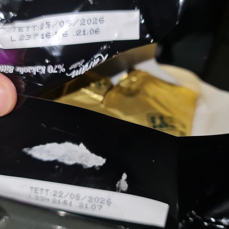 Aldığım Eti Karam Çikolatalarda Küf Tadı Ve Bozulma Sorunu