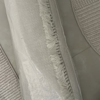 Yanlış Ve Defolu Halı Gönderimi, İlgisiz Müşteri Hizmetleriyle Yaşanan Mağduriyet