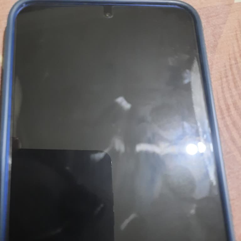 Kısa Sürede Soyulan Ekran Koruyucu İçin İade Veya Değişim Talebi