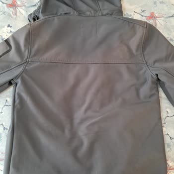 Satın Aldığım Montta 2 Yıl İçinde Renk Solması Sorunu Ve Değişim Talebi