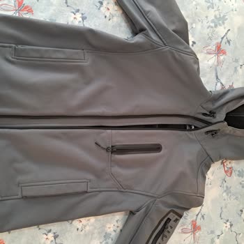 Satın Aldığım Montta 2 Yıl İçinde Renk Solması Sorunu Ve Değişim Talebi