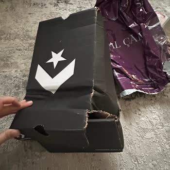 İki Kez Yanlış Numara Gönderimi Ve Hasarlı Kutu Mağduriyeti