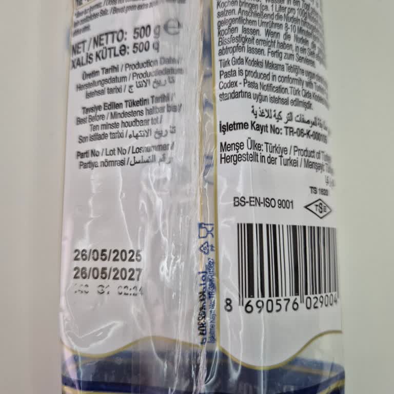 Spagetti Makarnada Siyah Noktalar Şaşkınlığı