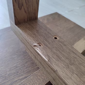 Kırık Masa Ayağı Ve Yetersiz Müşteri Hizmeti Nedeniyle Mağduriyet