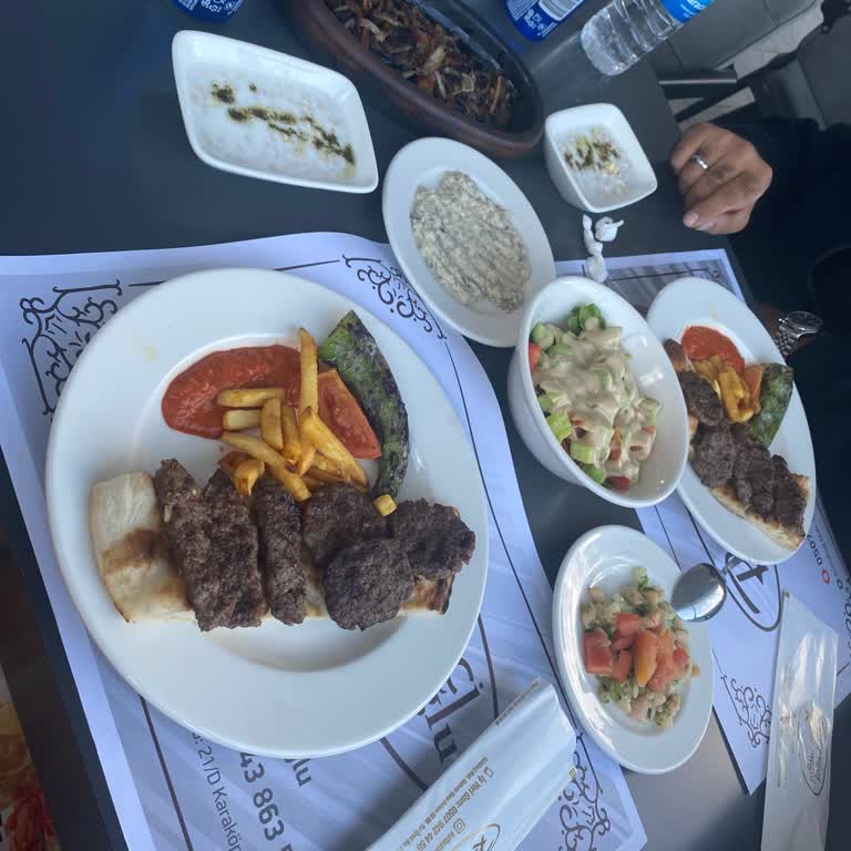 Köfteci Ramazanoğlu Memnun Kalmadım
