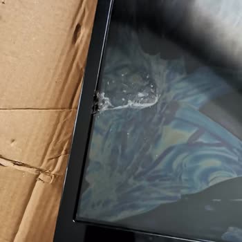 Kırık Gelen Televizyon Ve Müşteri Hizmetlerine Ulaşamama Sorunu