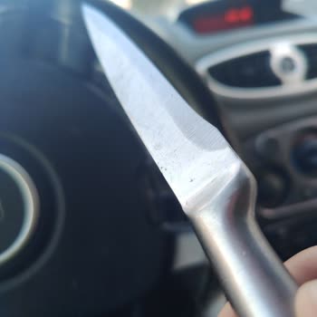 Modern Bıçakçı (Konya) Bıçak Bileme İşinin B'sinden Anlamıyor